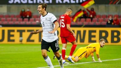 Юлиан Дракслер - Германия сыграла вничью с Турцией в товарищеском матче - russian.rt.com - Швейцария - Турция - Германия - Испания - Хорватия - Словения - Португалия - Сан Марино
