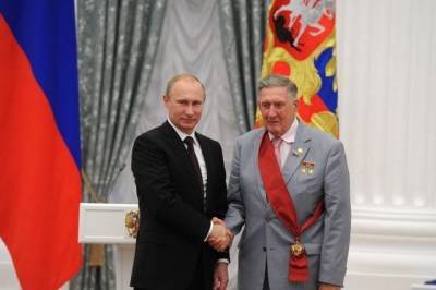 Владимир Путин - Путин выразил соболезнования в связи со смертью Владимира Долгих - aif.ru - Россия