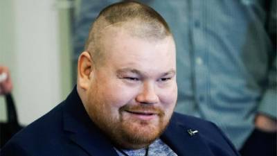 Вячеслав Дацик - Суд разрешил Дацику выйти из колонии по УДО - iz.ru - Ленинградская обл. - Эстония