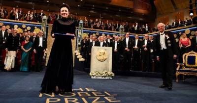 Луиза Глюк - Нобелевскую премию по литературе получила поэтесса - skuke.net - США - Франция - Венгрия - Бостон - Новости