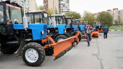 В Приморском районе проверили готовность уборочной техники к работе зимой - piter.tv - р-н Приморский - Петербург