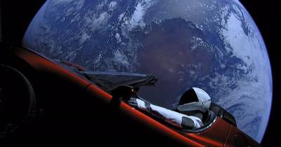 Tesla Roadster добралась до Марса - popmech.ru