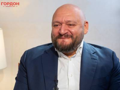 Виктор Янукович - Дмитрий Гордон - Михаил Добкин - Добкин: Мне показалось, что в ночь побега Янукович сошел с ума. Он говорил: "Дай мне автоматы" - gordonua.com - Украина - Харьков