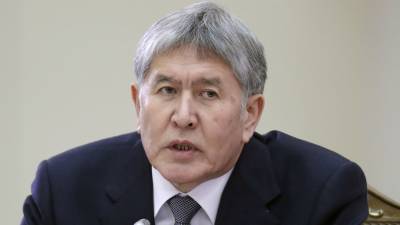 Алмазбек Атамбаев - Атамбаев назвал события в Киргизии третьей революцией - riafan.ru - Киргизия - Бишкек