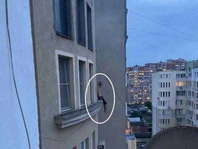 В Одессе патрульные спасли пьяного мужчины от самоубийства - golos.ua - Одесса