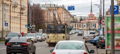 Артур Парфенчиков - В чьих руках должен быть общественный транспорт, чтобы он хорошо работал? (ОПРОС) - stolicaonego.ru - Петрозаводск - республика Карелия