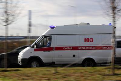 В России умерли 368 пациентов с коронавирусом за сутки - lenta.ru - Россия