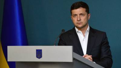 Владимир Зеленский - Петр Порошенко - Опрос: большинство украинцев не доверяет Зеленскому - russian.rt.com - Украина