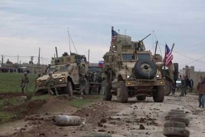 Дональд Трамп - Американские военные перебросили в Сирию большое количество вооружений - interaffairs.ru - США - Сирия - Ирак - провинция Дейр-Эз-Зор