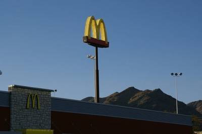 McDonalds задумался о выпуске искусственного бургера McPlant - Cursorinfo: главные новости Израиля - cursorinfo.co.il - Израиль - county Mcdonald