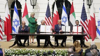 Биньямин Нетаньяху - Заид Аль-Нахайян - Парламент Израиля одобрил соглашение о нормализации отношений с Бахрейном - iz.ru - Вашингтон - Израиль - Эмираты - Палестина - Бахрейн