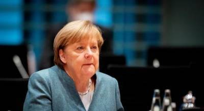 Ангела Меркель - Штеффен Зайберт - Камалу Харрис - Джо Байден - Меркель рассчитывает на «доверительное» будущее сотрудничество с Байденом - argumenti.ru - Россия - США - Германия - Берлин