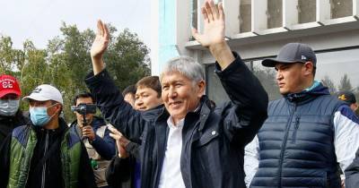 Алмазбек Атамбаев - Кундуз Жолдубаева - Экс-президент Киргизии Атамбаев попросил оставить его под стражей - ren.tv - Киргизия