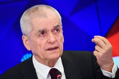 Геннадий Онищенко - Онищенко раскритиковал идею продлить новогодние праздники на две недели - lenta.ru - Россия