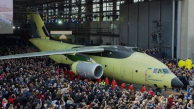 Денис Шмыгаль - Украина планирует выделять на авиастроение по 2 млрд грн - hubs.ua - Украина