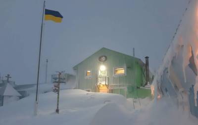 Украинскую антарктическую станцию замело снегом - korrespondent.net - Украина - Антарктида - станция Академик Вернадский