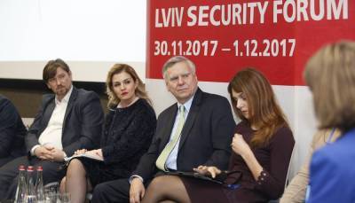 Бен Ходжес - Запад и НАТО должны изменить стратегию для жесткой противодействия России, – эксперты ЛФБ - news.24tv.ua - Россия - США - Украина