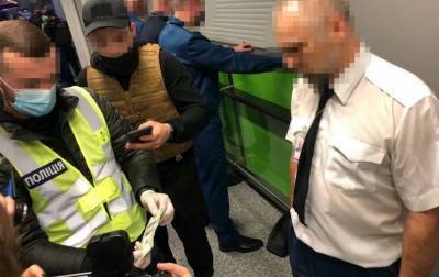 Таможенники "Борисполя" подозреваются в требовании взяток с пассажиров - rbc.ua - Украина
