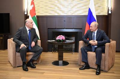Владимир Путин - Аслан Бжания - Бжания пригласил Путина посетить Абхазию - tvc.ru - Москва - Россия - Сочи - Апсны - Сухум