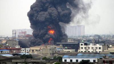 Семь человек погибли при взрыве на заводе в Китае - iz.ru - Китай - провинция Хэбэй