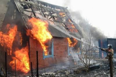 При пожаре в частном домовладении в Ростовской области погиб 27-летний парень - rostov.mk.ru - Ростовская обл. - Новошахтинск