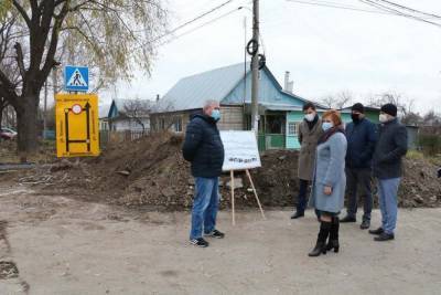 Елена Сорокина - Сорокина проконтролировала ремонт дороги на улице Коняева в Дягилеве - rzn.mk.ru - Рязань