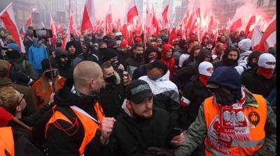 В Варшаве полиция применила газ и оружие против участников марша независимости - grodnonews.by - Польша - Варшава