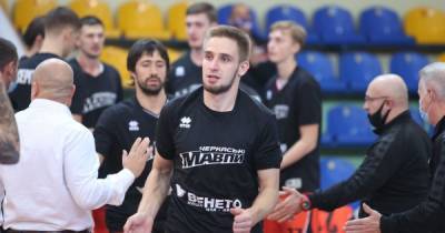Александр Кобец - Известного украинского баскетболиста выгнали из клуба за игру на тотализаторе - tsn.ua - Украина - Черкесск