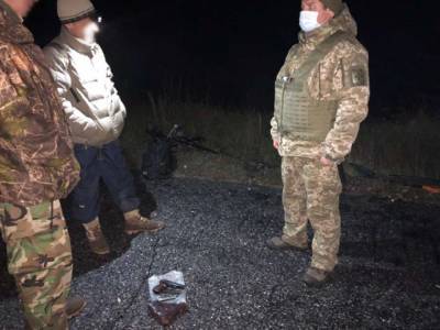 В зоне ЧАЭС задержаны нарушители с металлоискателями и пистолетом - lenta.ua - Украина