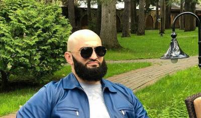 Сергей Харитонов - Адам Яндиев - Бойца Адама Яндиева отправили в изолятор после драки с Сергеем Харитоновым - newizv.ru