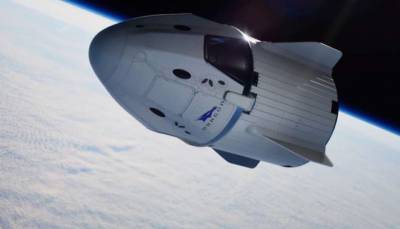 Виктор Гловер - Соичи Ногучи - Шеннон Уокер - Компания SpaceX успешно отправила астронавтов на МКС (ВИДЕО) - lenta.ua - Япония - шт.Флорида