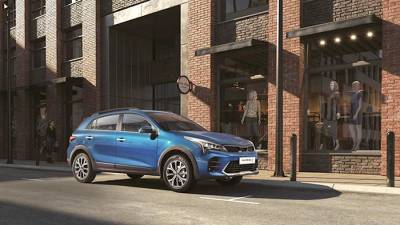 Kia назвала российские цены на новый хетчбэк Rio X - iz.ru - Россия - Израиль