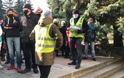 Еще один город в Украине намерен отказаться от карантина выходного дня - korrespondent.net - Украина - Ровно - Решение