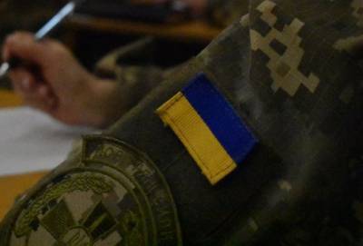 На Донбассе военный застрелил сослуживца, убийство скрывали – ГПУ - news.bigmir.net - Украина - станица Луганская - Донбасс - Военный