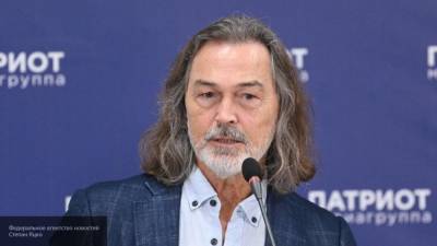 Армен Джигарханян - Виталина Цымбалюк-Романовская - Сафронов призвал Цымбалюк-Романовскую посетить похороны Джигарханяна - politros.com