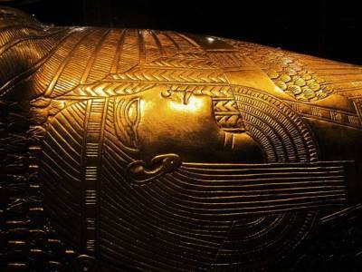 В Египте обнаружили 100 древних нетронутых саркофагов - lenta.ua - Египет - Каир