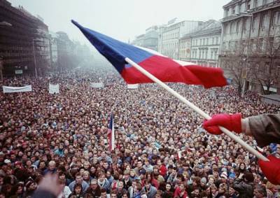 Вацлав Гавел - Чехия и Словакия отмечают 31-ю годовщину Бархатной революции - vinegret.cz - Чехия - Словакия - Чсср
