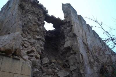 В Дербенте проливные дожди разрушили часть памятника ЮНЕСКО - aif.ru - Россия - Дербент - Дагестан