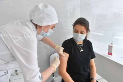 Ринат Максютов - В РФ вакцину от коронавируса испытают на детях - lenta.ua - Россия