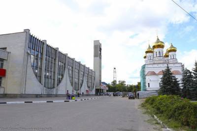 В Твери житель Орла украл на вокзале телефон и остался ждать поезд - tver.mk.ru - Россия - Тверь - Орла