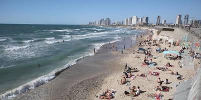 Мотя Мильрод - На пляжах Тель-Авива снова можно купаться - detaly.co.il - Тель-Авив