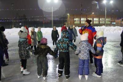 Стадион в Глазове начали готовить к зимнему сезону - gorodglazov.com - Удмуртия