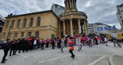 В армянской церкви в Лондоне пройдет благотворительный концерт Shine a light for Artsakh - ru.armeniasputnik.am - Армения - Лондон - Арцах