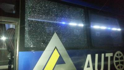 В Чернигове неизвестные обстреляли автобус с пассажирами - news.bigmir.net - Киев