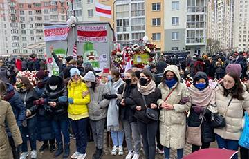 «Растерянные глаза в прорезях балаклав» - charter97.org - Белоруссия
