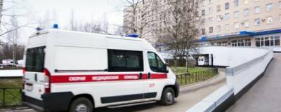 Суточный прирост заболевших COVID-19 петербуржцев бьет рекорды - runews24.ru - Россия - Санкт-Петербург