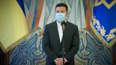 Зеленский подписал закон о штрафах за отсутствие масок в общественных местах и транспорте - news.24tv.ua
