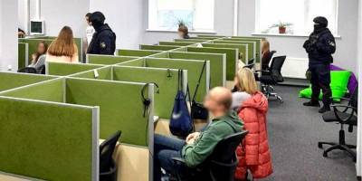 В Чернигове коллекторы распространяли фейковое порно с «должниками» - nv.ua