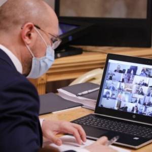 Денис Шмыгаль - Шмыгаль провел второе совещание с мэрами: пообещал регионам кислород и более 500 миллиардов - reporter-ua.com - Украина