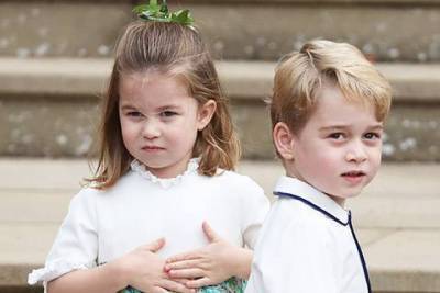 принц Филипп - принц Луи - Елизавета Королева (Ii) - Принцы Джордж и Луи и принцесса Шарлотта поздравили королеву Елизавету II и принца Филиппа с 73-й годовщиной свадьбы - skuke.net - Новости